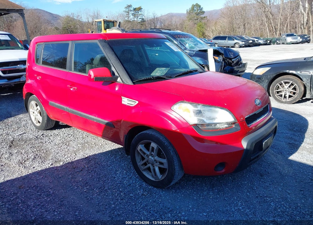 2011 KIA SOUL + VIN: KNDJT2A24B7275453