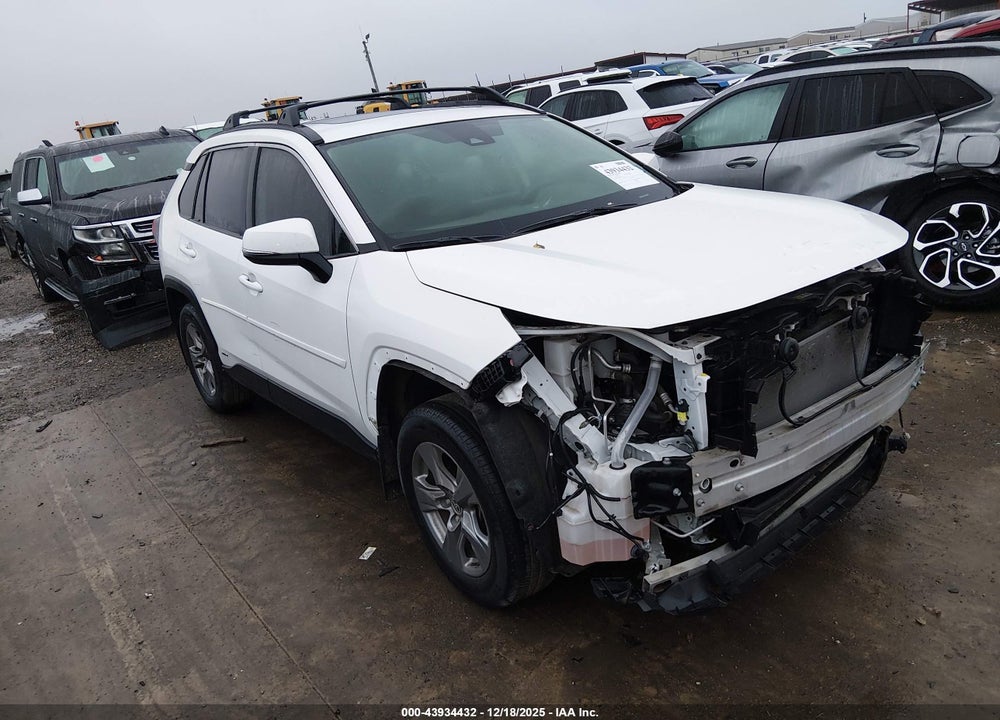 2022 TOYOTA RAV4 HYBRID XLE VIN: JTMRWRFV8ND155635