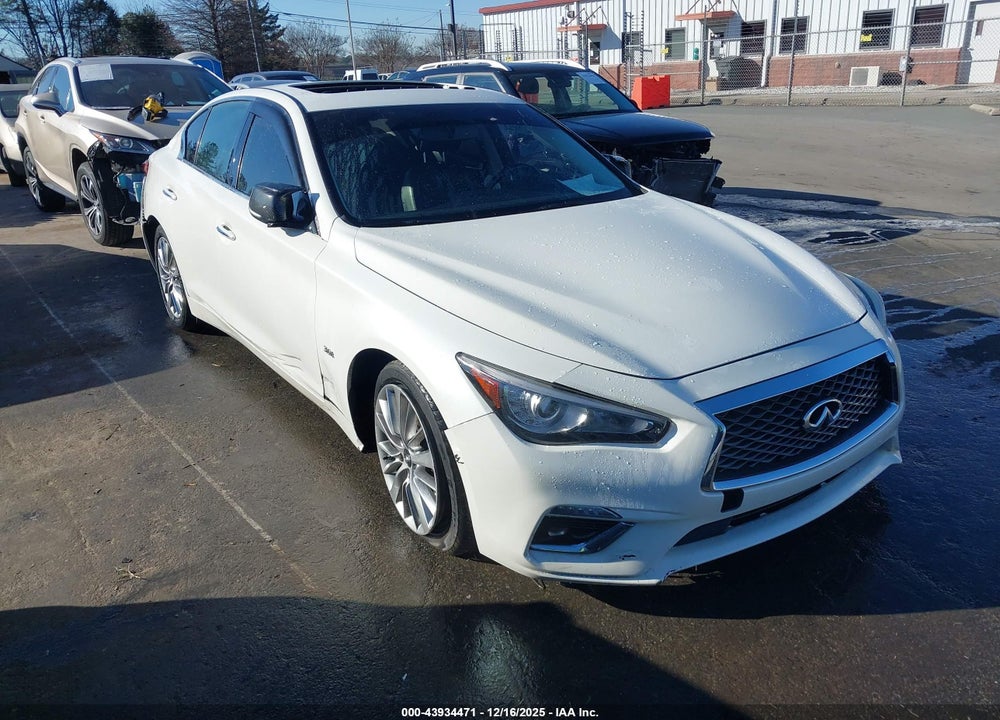 2019 INFINITI Q50 3.0T LUXE VIN: JN1EV7AR8KM550901