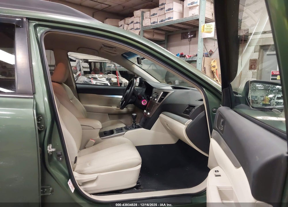 2010 SUBARU OUTBACK 2.5I PREMIUM VIN: 4S4BRBCC8A1331688