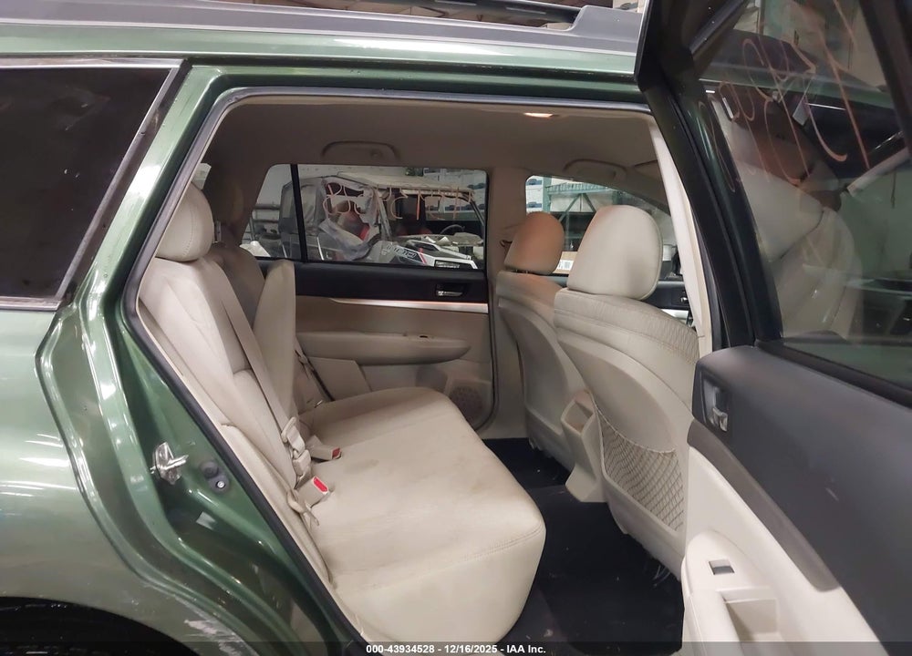 2010 SUBARU OUTBACK 2.5I PREMIUM VIN: 4S4BRBCC8A1331688
