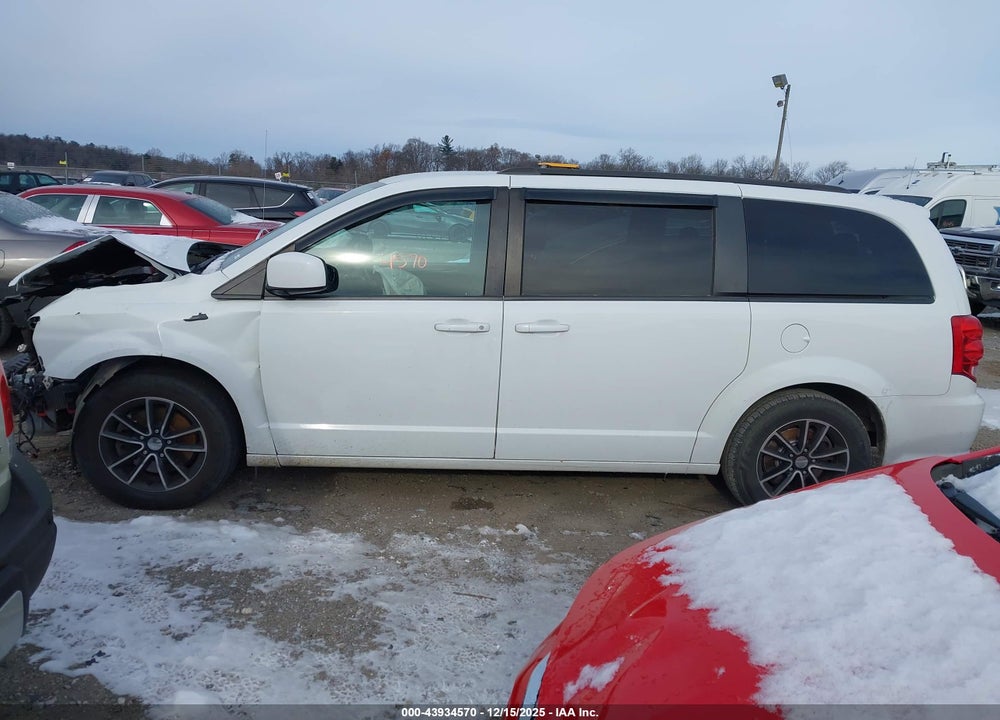 2018 DODGE GRAND CARAVAN SXT VIN: 2C4RDGCG3JR304251