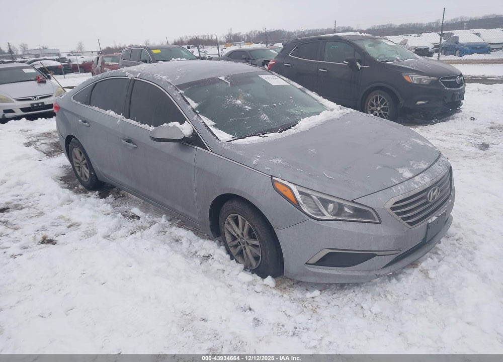 2017 HYUNDAI SONATA SE VIN: 5NPE24AF8HH448138