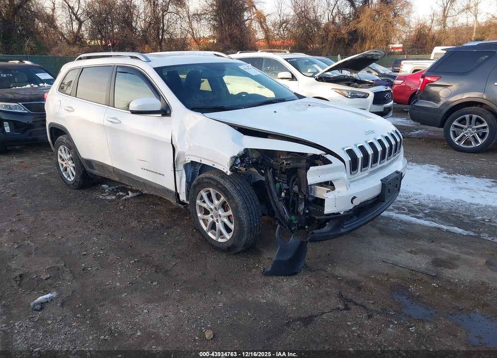 2017 JEEP CHEROKEE LATITUDE 4X4 VIN: 1C4PJMCS4HW531694