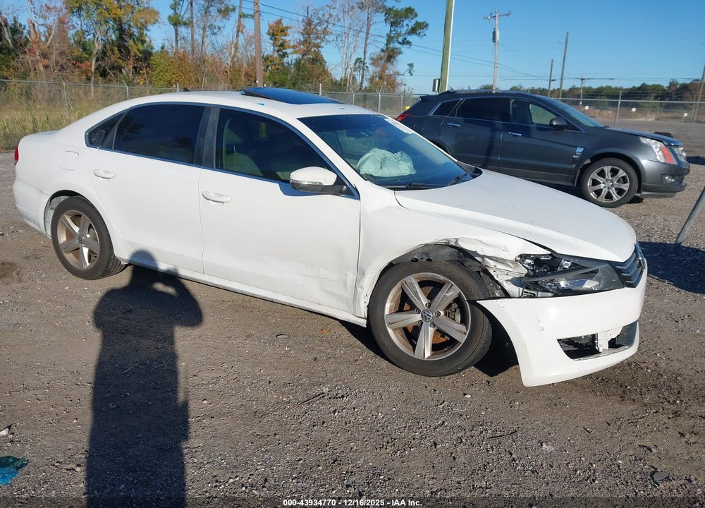 2013 VOLKSWAGEN PASSAT 2.5L SE VIN: 1VWBH7A35DC098026