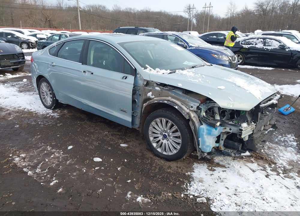 2014 FORD FUSION TITANIUM PHEV VIN: 3FA6P0SU8ER223535