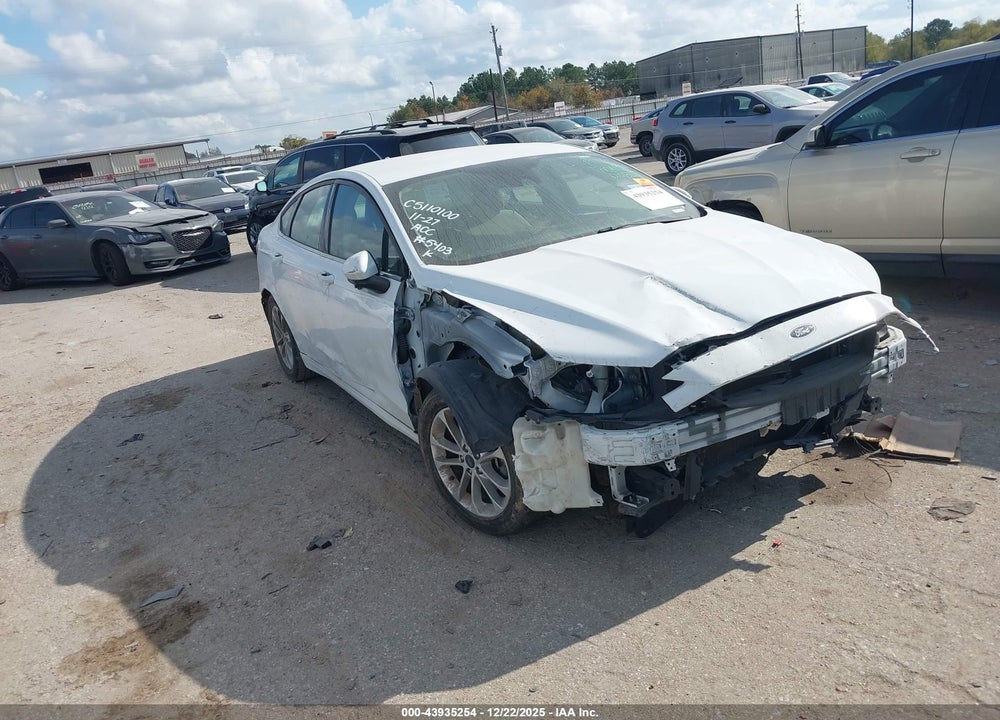 2019 FORD FUSION SE VIN: 3FA6P0HD4KR255403