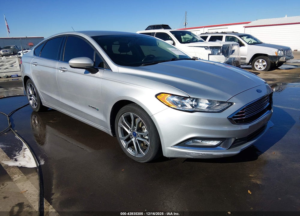 2017 FORD FUSION HYBRID SE VIN: 3FA6P0LU8HR260507