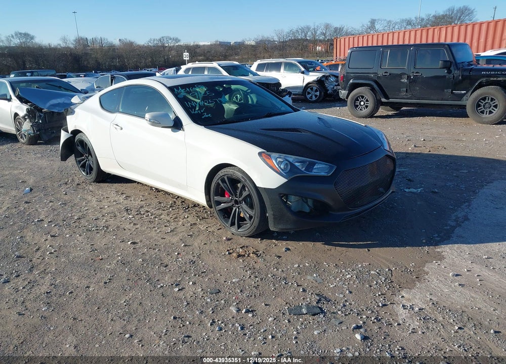 2011 HYUNDAI GENESIS 3.8 TRACK VIN: KMHHU6KH0BU047310