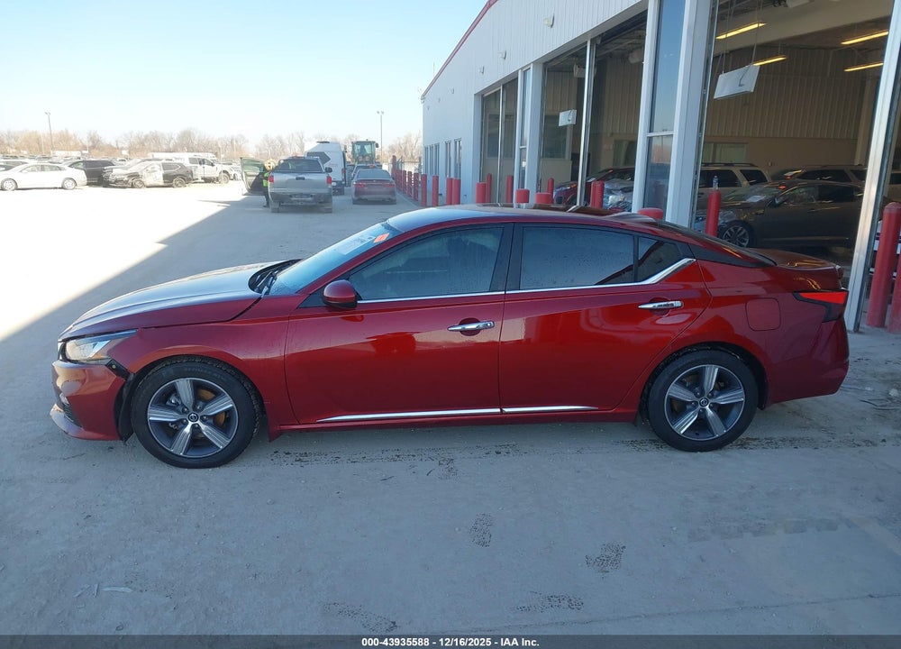 2021 NISSAN ALTIMA SV FWD VIN: 1N4BL4DV2MN356882
