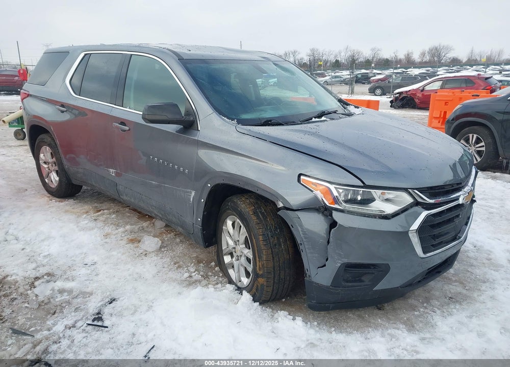 2021 CHEVROLET TRAVERSE FWD LS VIN: 1GNERFKWXMJ198531