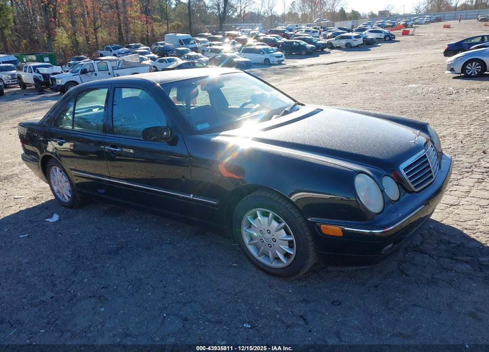 2000 MERCEDES-BENZ E 320 VIN: WDBJF65J1YB044692