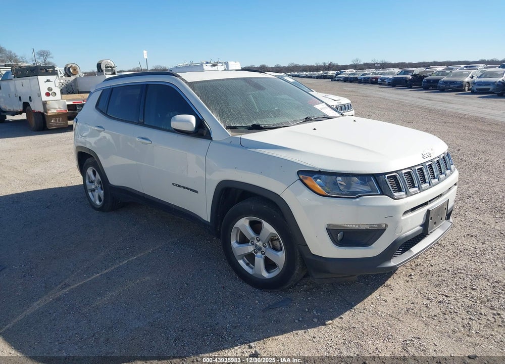 2019 JEEP COMPASS LATITUDE FWD VIN: 3C4NJCBB1KT743615