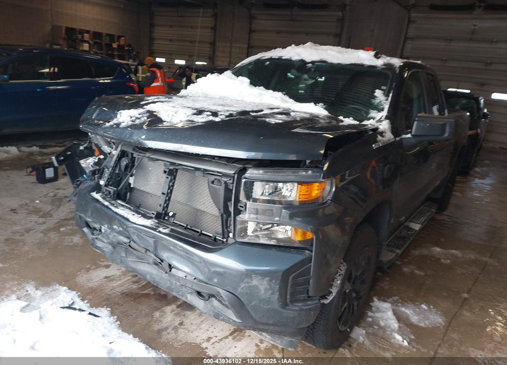 2020 CHEVROLET SILVERADO 1500 4WD  STANDARD BED CUSTOM VIN: 1GCRYBEH2LZ264458