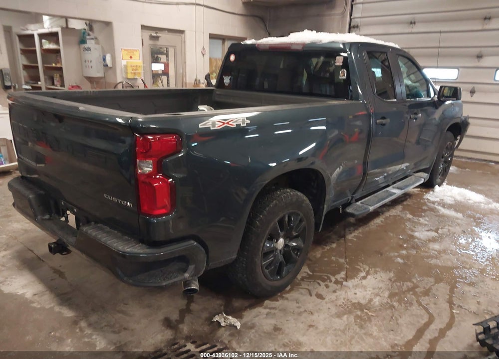 2020 CHEVROLET SILVERADO 1500 4WD  STANDARD BED CUSTOM VIN: 1GCRYBEH2LZ264458
