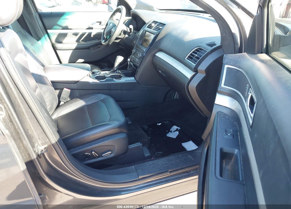 2016 FORD EXPLORER XLT VIN: 1FM5K8D8XGGA02639