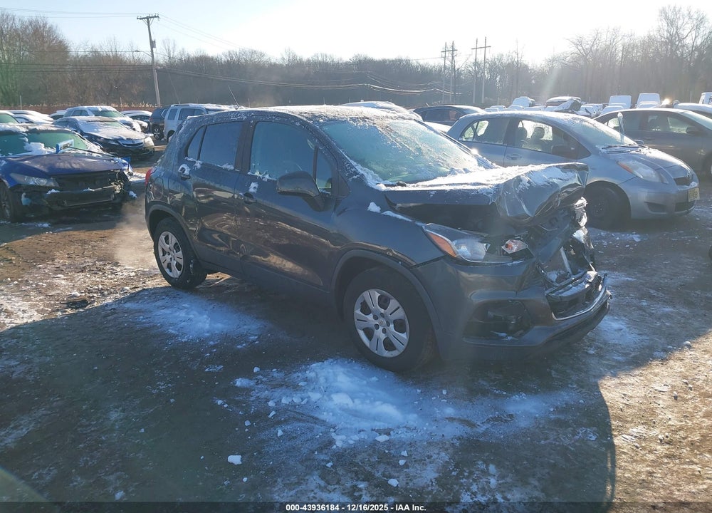 2019 CHEVROLET TRAX LS VIN: 3GNCJKSB2KL175030
