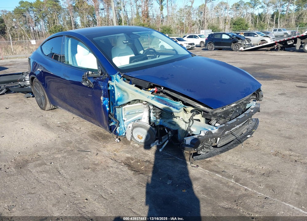 2026 TESLA MODEL Y LONG RANGE DUAL MOTOR ALL-WHEEL DRIVE VIN: 7SAYGDEDXTA457065