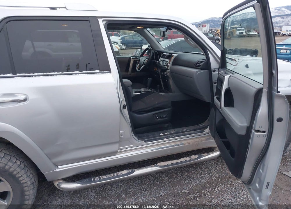 2010 TOYOTA 4RUNNER SR5 V6 VIN: JTEBU5JR9A5020321