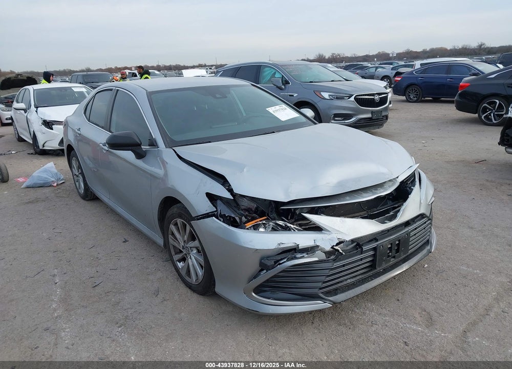 2021 TOYOTA CAMRY LE VIN: 4T1C11AK0MU440164