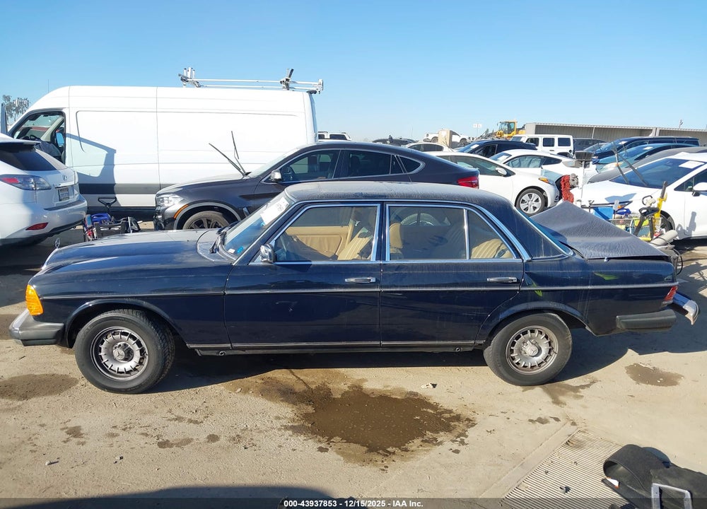 1982 MERCEDES-BENZ 300 DT VIN: WDBAB33A4CB005066