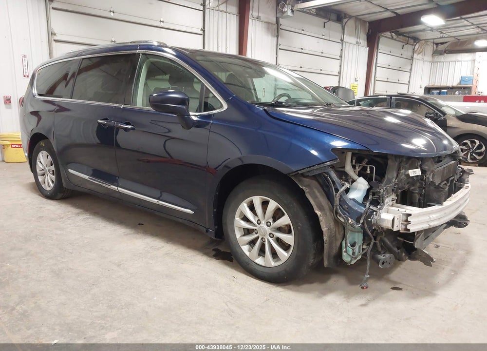 2019 CHRYSLER PACIFICA TOURING L VIN: 2C4RC1BG9KR507454