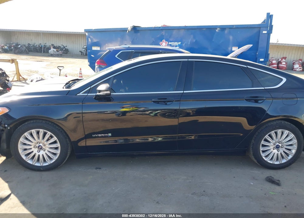 2016 FORD FUSION HYBRID SE VIN: 3FA6P0LU9GR329039