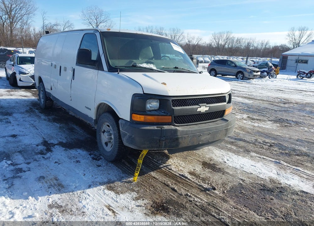 2003 CHEVROLET EXPRESS VIN: 1GCHG39U931130315
