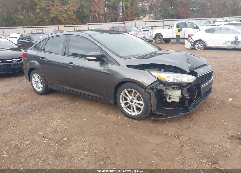 2015 FORD FOCUS SE VIN: 1FADP3F22FL218929