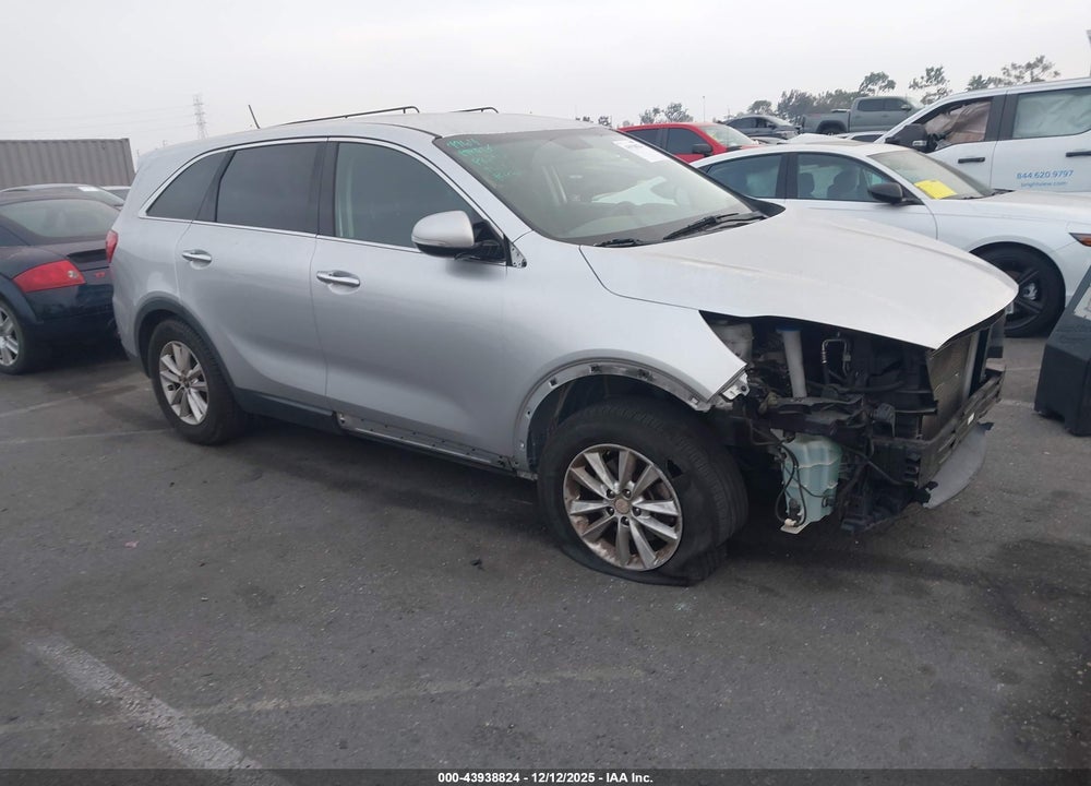 2019 KIA SORENTO 2.4L L VIN: 5XYPG4A34KG595474