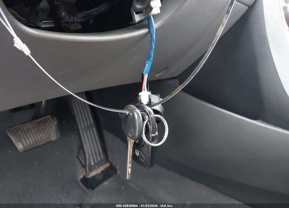 2013 HYUNDAI ELANTRA GLS VIN: KMHDH4AE9DU781901