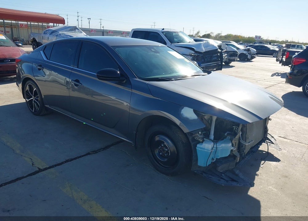 2024 NISSAN ALTIMA SR FWD VIN: 1N4BL4CV7RN421850