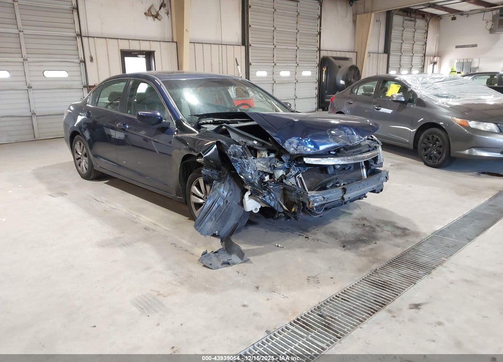 2012 HONDA ACCORD 2.4 EX-L VIN: 1HGCP2F83CA079035