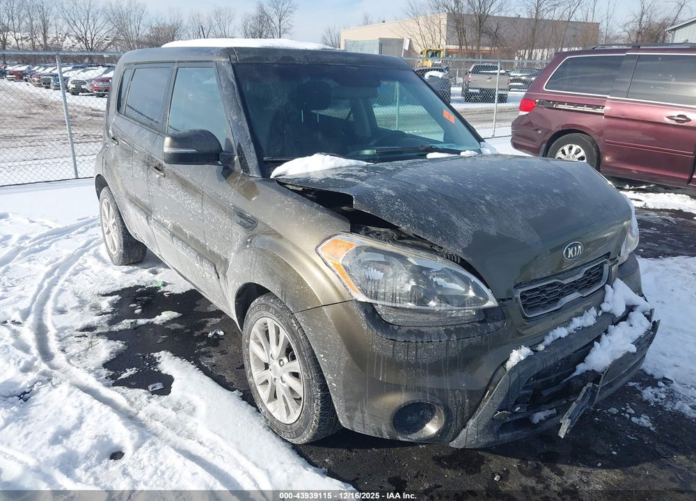 2013 KIA SOUL + VIN: KNDJT2A61D7538424