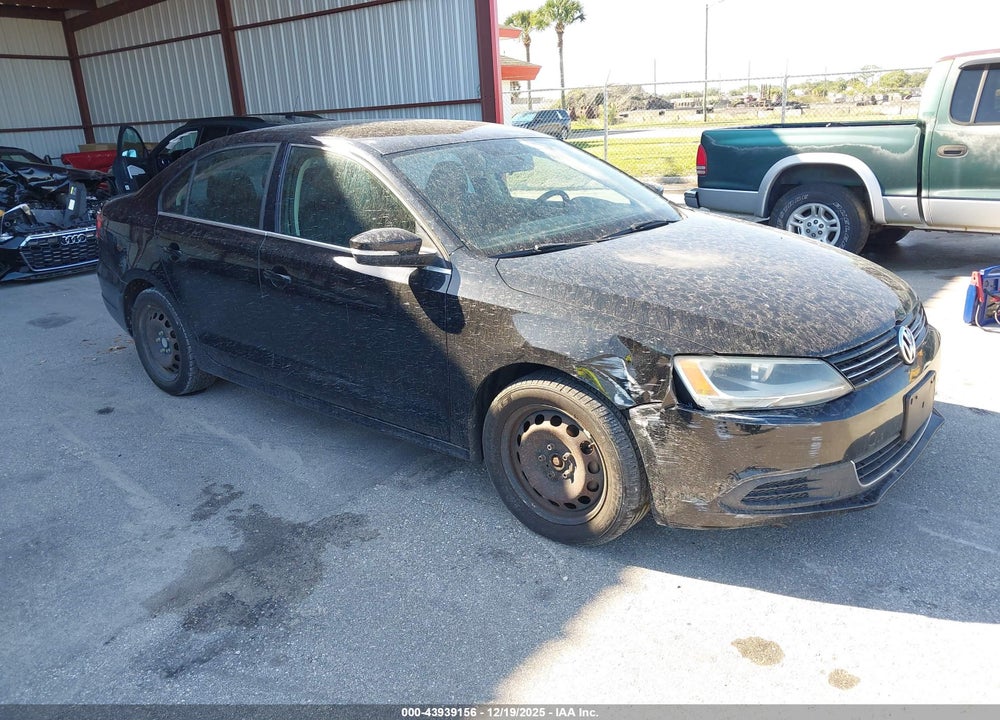 2013 VOLKSWAGEN JETTA 2.5L SE VIN: 3VWDP7AJ1DM380642