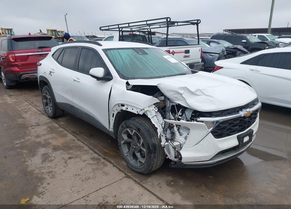 2024 CHEVROLET TRAX FWD LT VIN: KL77LHE2XRC031568