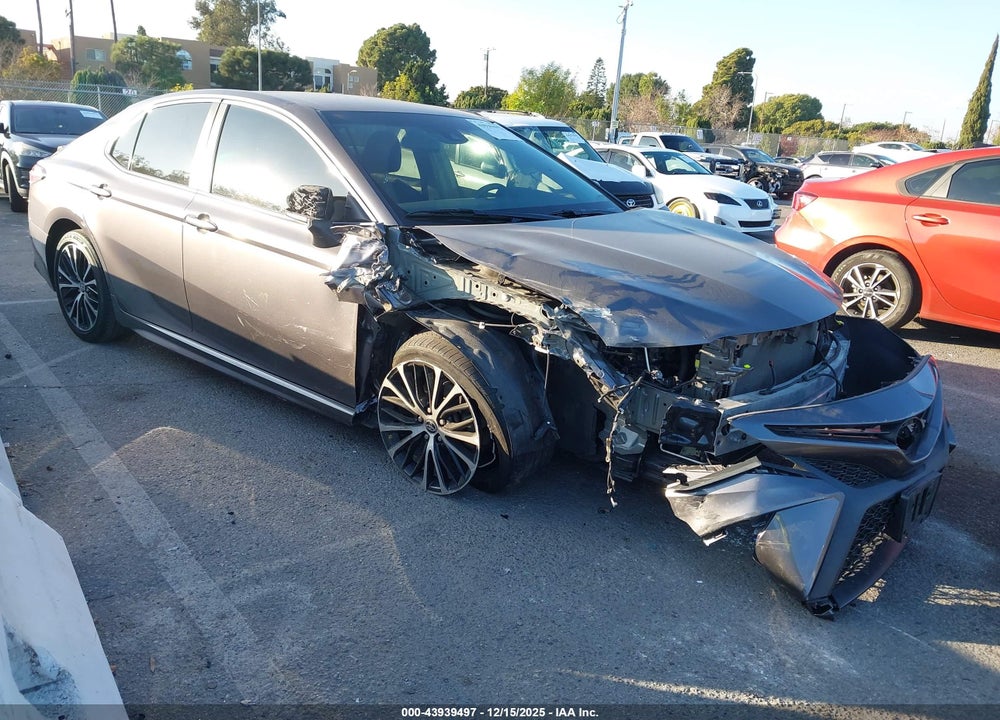 2020 TOYOTA CAMRY SE VIN: 4T1G11AK2LU361692