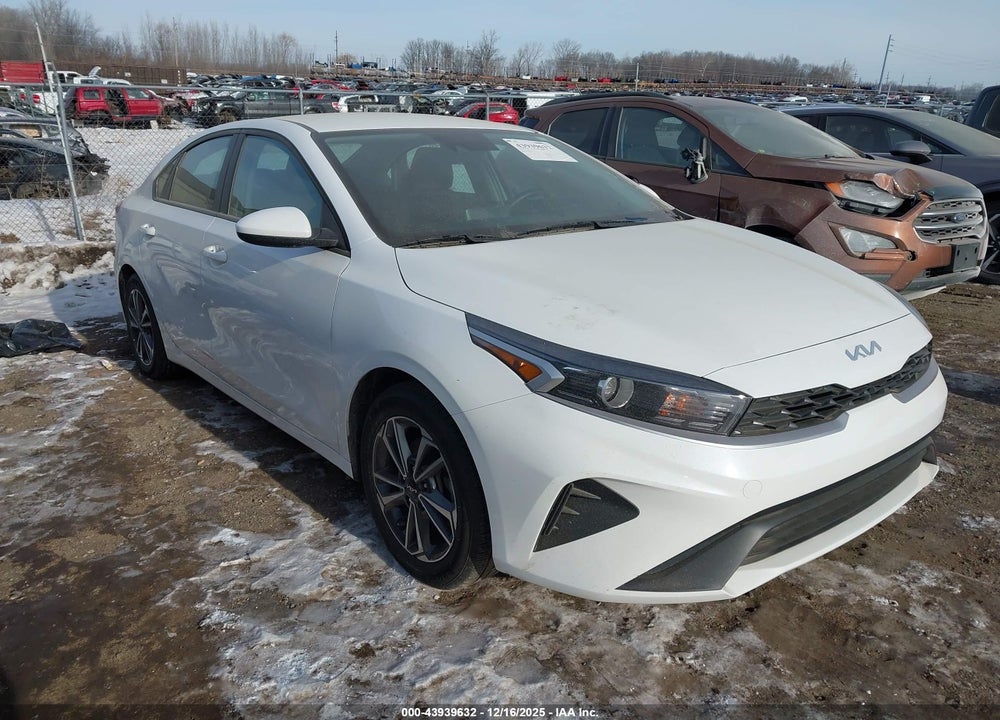 2023 KIA FORTE LXS VIN: 3KPF24AD2PE643934
