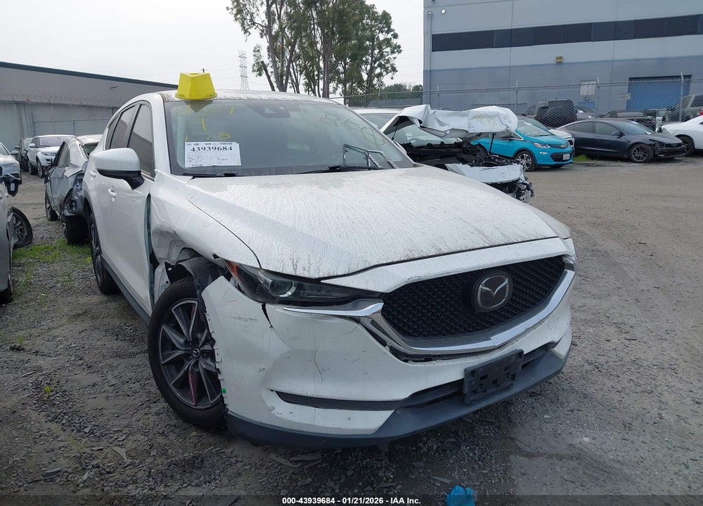2018 MAZDA CX-5 TOURING VIN: JM3KFACMXJ1458112