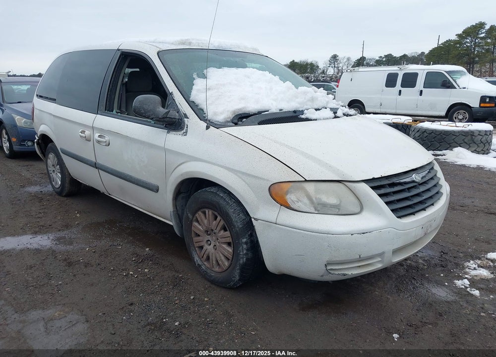 2005 CHRYSLER TOWN & COUNTRY VIN: 1C4GP45R75B270251