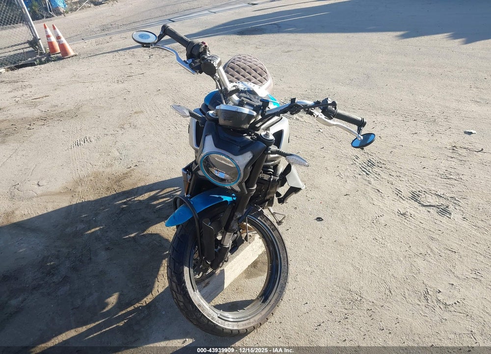 2023 CF MOTO 700 CL-X VIN: LCEPEWL19P6002943