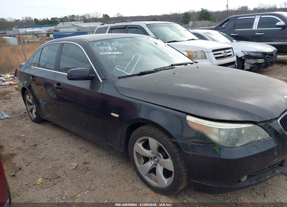 2007 BMW 525I VIN: WBANE53557CY04781