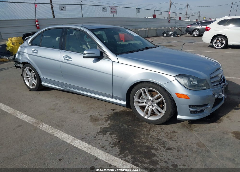 2013 MERCEDES-BENZ C 250 SPORT VIN: WDDGF4HB9DR256350