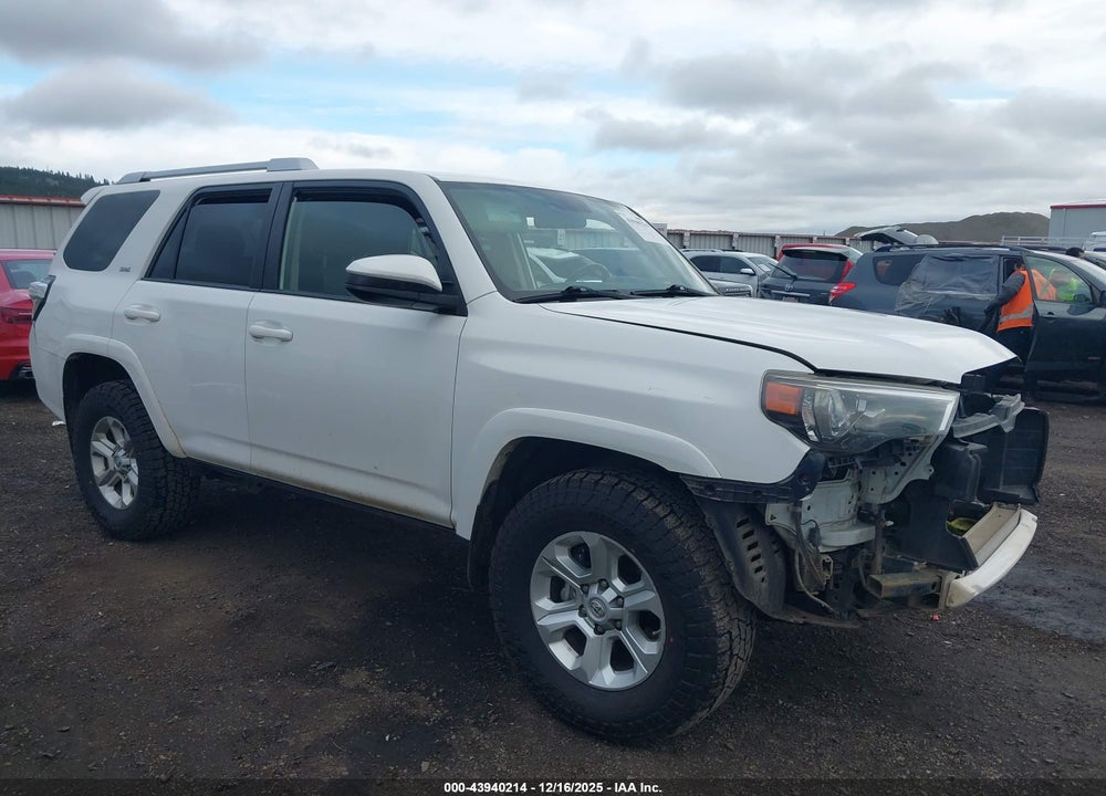 2014 TOYOTA 4RUNNER SR5 VIN: JTEBU5JR4E5201946