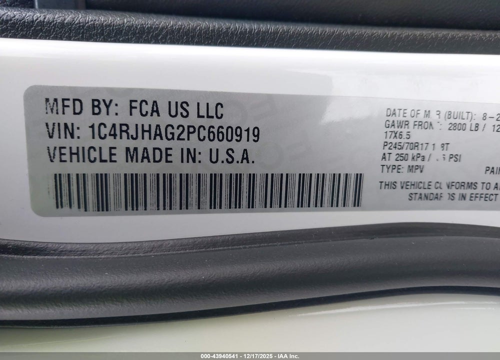 2023 JEEP GRAND CHEROKEE LAREDO 4X4 VIN: 1C4RJHAG2PC660919