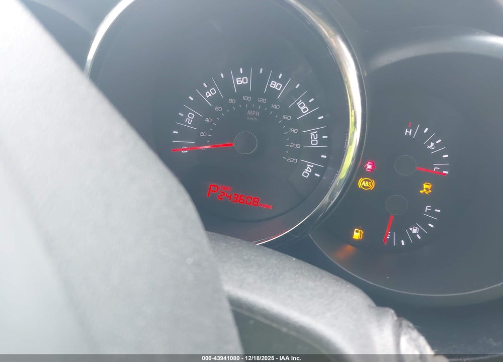 2011 KIA SOUL + VIN: KNDJT2A26B7318741