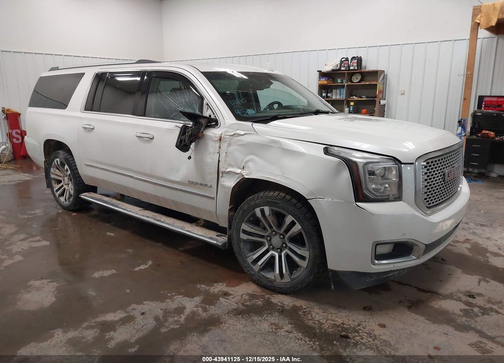 2017 GMC YUKON XL DENALI VIN: 1GKS2HKJ1HR366228