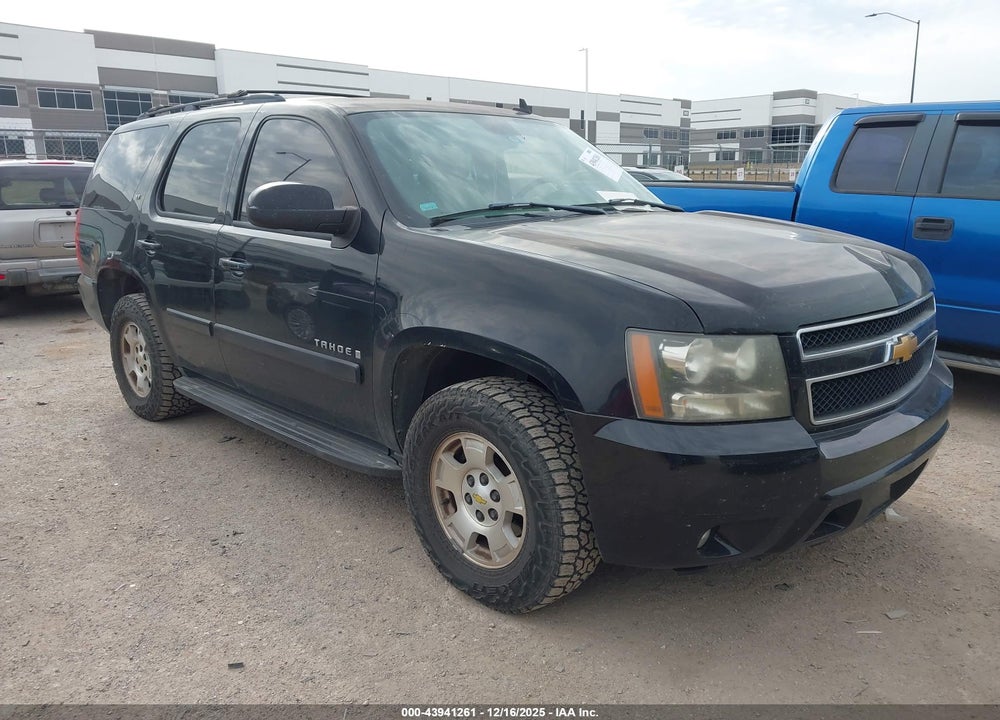 2007 CHEVROLET TAHOE LT VIN: 1GNFC13J47R429554