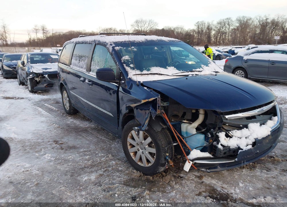 2014 CHRYSLER TOWN & COUNTRY TOURING VIN: 2C4RC1BG5ER207043