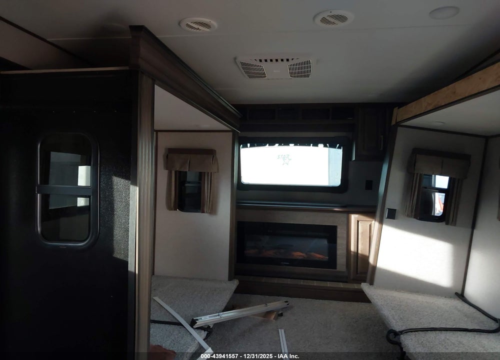 2019 KEYSTONE AVALANCHE VIN: 4YDF38328KE760550